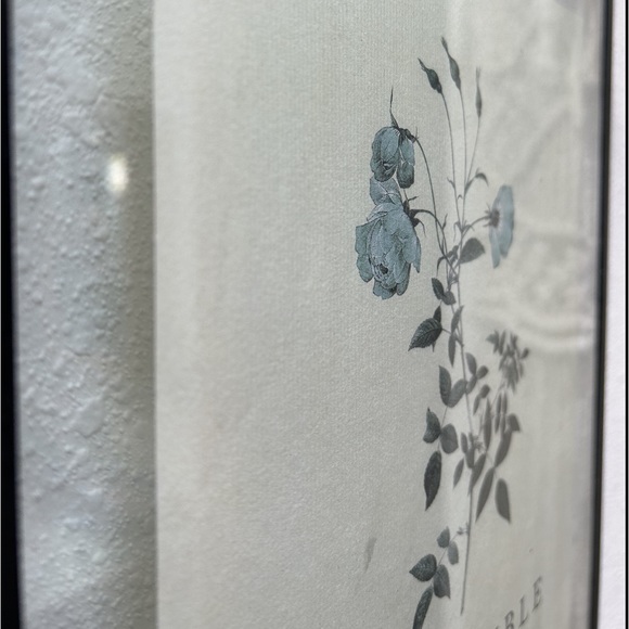 Stay humble hanging glass print - Picture 3 of 4